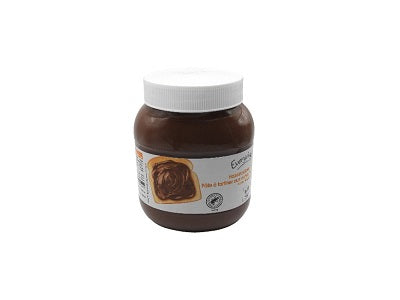 750g hazelnut spread jar, brown glass with white screw lid and printed label
