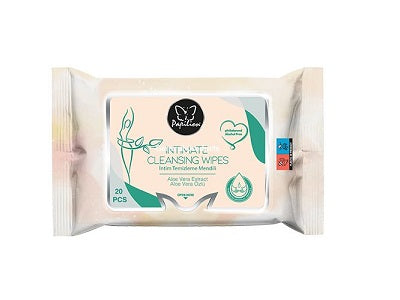 Intimate cleansing wipes, 20-count pack, white with green aloe label