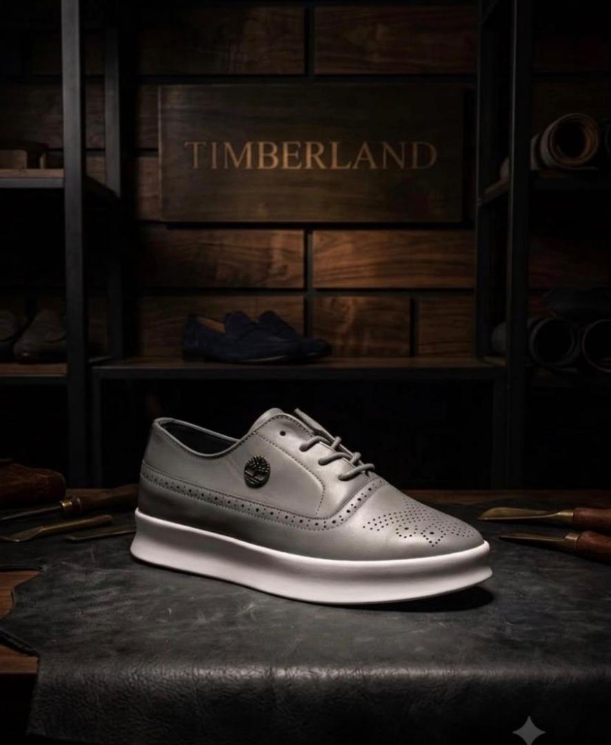 Timberland white leather lace-up oxford shoe with stitched toe and metal eyelets