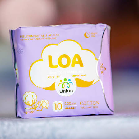 Loa cotton pads in purple package, 10 count, absorbent